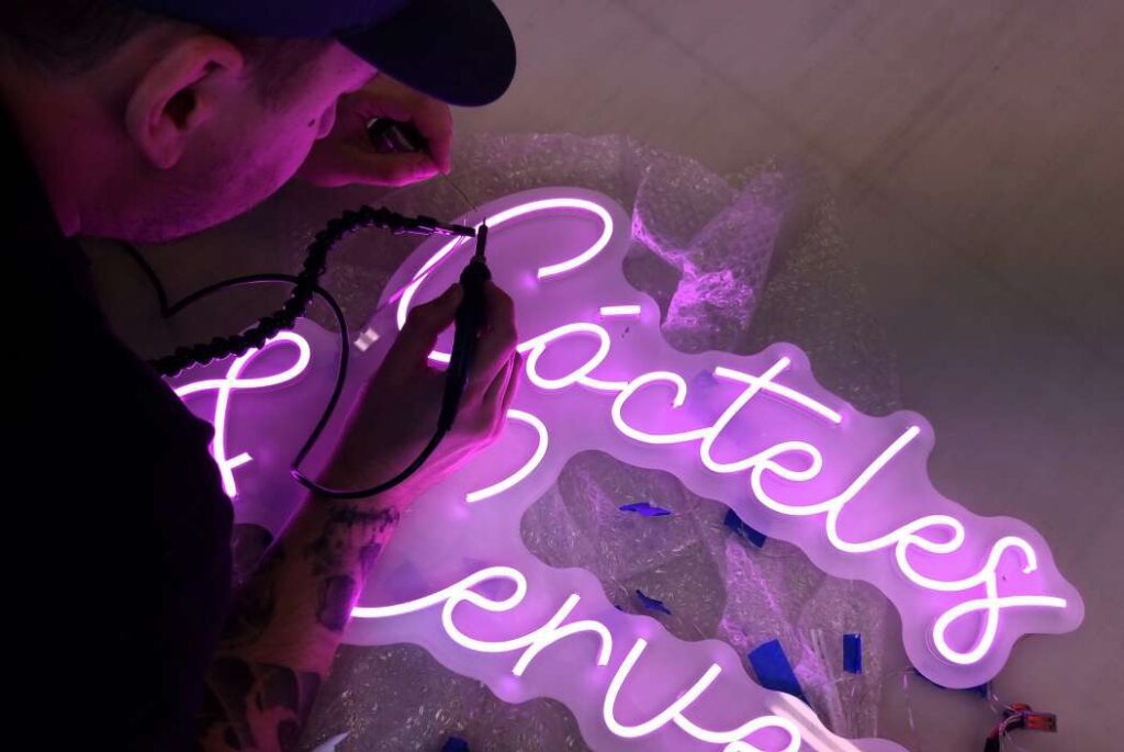 LED NEON in London