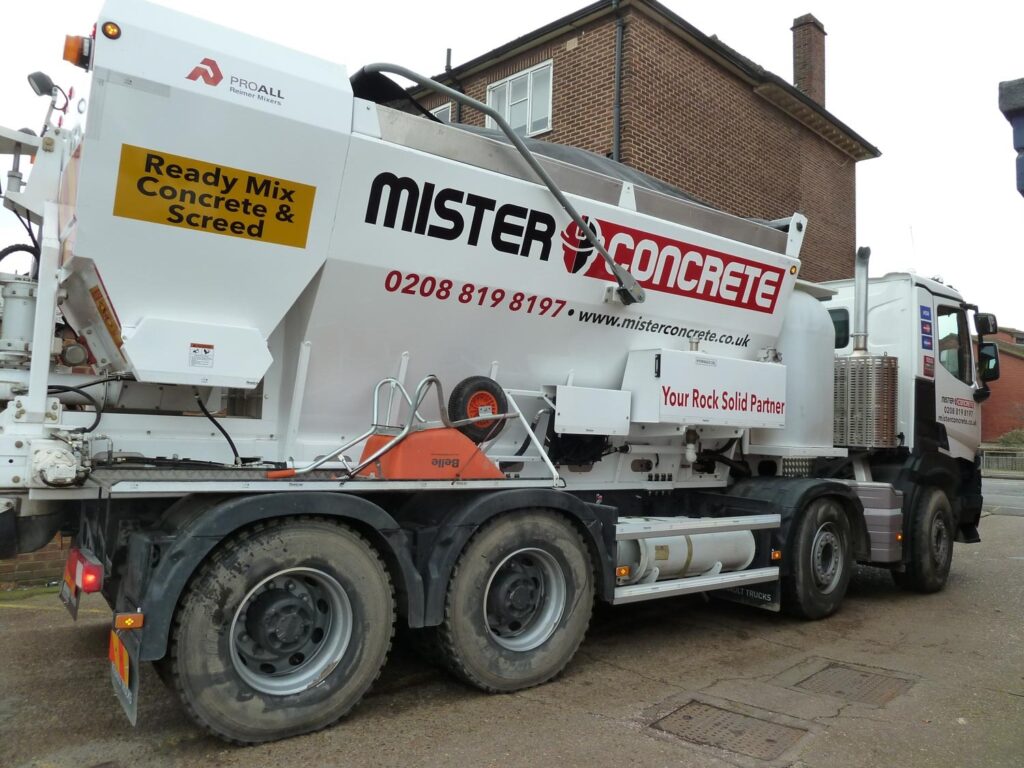 Cut Vinyl & Full Colour Lorry Graphics in London