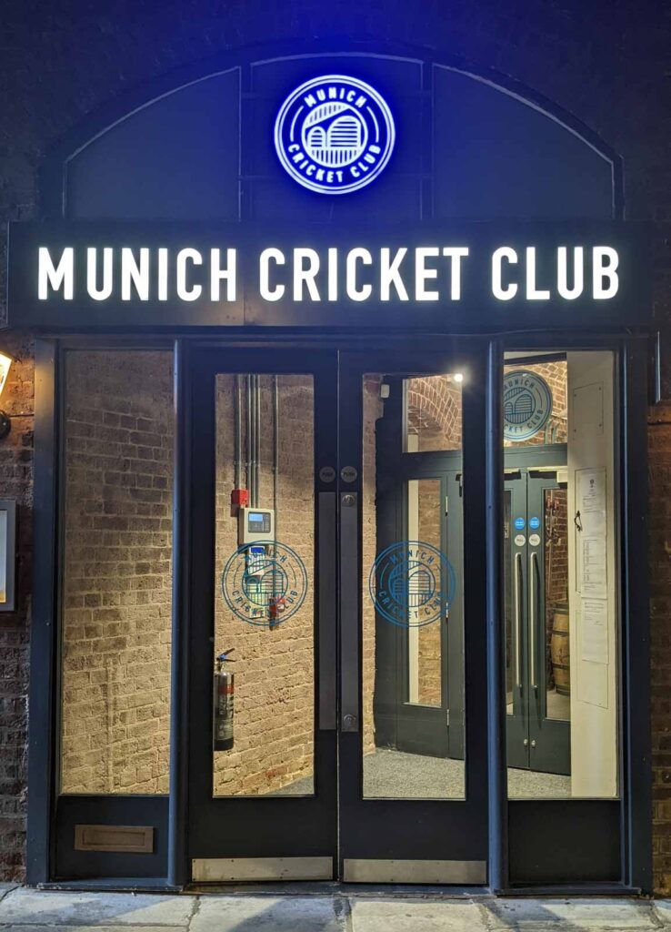 FAUX LED NEON in London